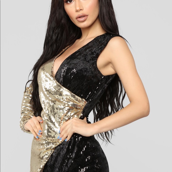 Black and gold sequin romper - Picture 2 of 5